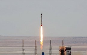 ماهواره‌برِ سیمرغ با موفقیت به فضا پرتاب شد