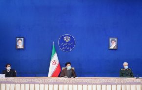 همچنان باید نسبت به رعایت اصول بهداشتی دقت و حساسیت وجود داشته باشد/ هیچ کمبودی در زمینه تامین واکسن‌های ساخت داخل و وارداتی وجود ندارد/ همه مردم دُز سوم واکسن را تزریق نمایند