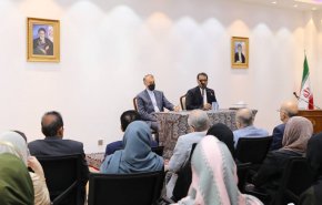 نشست هم اندیشی امیر عبداللهیان با ایرانیان مقیم مسقط برگزار شد