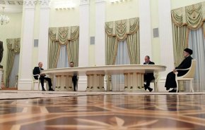 تحلیل نیویورک تایمز از نمایش وحدت ایران و روسیه در برابر آمریکا/ نمایش ژئوپلتیکی در برهه حساس در کرملین 