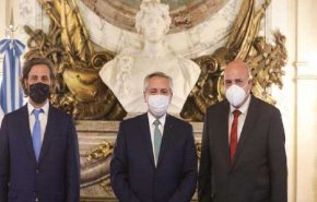 الرئيس الأرجنتيني يتقبل أوراق اعتماد سامي سلامة سفيراً لسوريا
