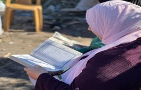 حمله نیروهای اشغالگر به یک فعال فلسطینی در محله شیخ جراح