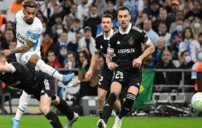 كونفرنس ليغ: لاعب يطالب الحكم بإلغاء هدف له
