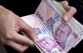 لیره ترکیه باز هم در سراشیب سقوط/ تأثیر منفی بحران اوکراین بر اقتصاد آنکارا