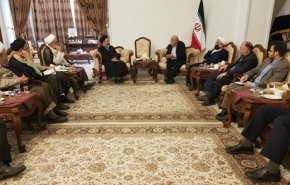 بررسی مسائل مختلف زیارت عتبات در دیدار سفیر ایران با نماینده ولی فقیه 