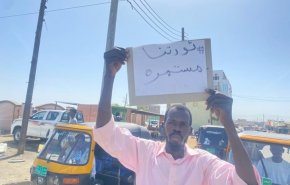 مظاهرات سودانية للإفراج عن معتقلين.. واتهام يونيتامس بالعجز
