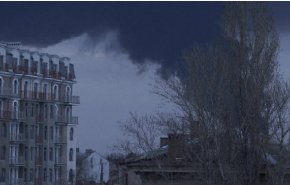 دود سیاه ناشی از انفجار شهر اودسای اوکراین را فرا گرفت