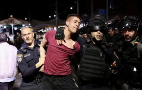 حمله صهیونیست‌ها به فلسطینیان ساكن منطقه «باب العامود» 