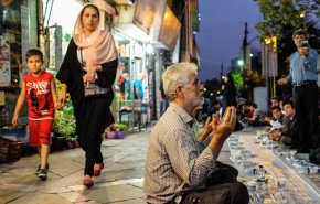 شاهد: موائد إفطار شهر رمضان في مناطق مختلفة من العالم