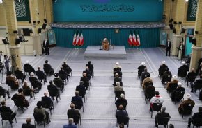 رهبر انقلاب: مسئولان در برنامه‌ریزی‌ها مطلقاً معطل مذاکرات هسته‌ای نشوند
