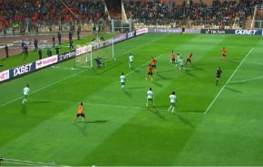 نهضة بركان المغربي يصعد لنصف نهائي كأس الكونفدرالية