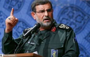 دریادار تنگسیری: کوچک‌ترین تحرک علیه ایران را پاسخی قهرآمیز و پشیمان‌کننده می‌دهیم/ بر تمام احوالات دشمن در خلیج فارس آگاهیم