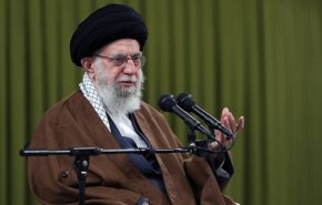 رهبر معظم انقلاب: کار بزرگ انقلاب برای دانشگاه هویت‌بخشی به آن بود