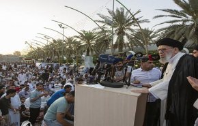 شاهد بالصور صلاة عيد الفطر قي كربلاء المقدسة