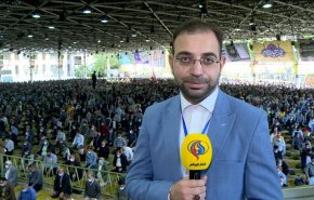 شاهد: صلاة عيد الفطر المبارك في اولى ايام العيد بطهران