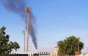 دود سیاه بخشی از آسمان آبادان را پوشاند