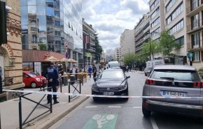 حمله با بمب به کنسولگری ترکیه در پاریس