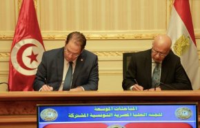 تونس ومصر توقعان اتفاقية و10 مذكرات تفاهم