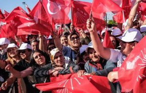 تظاهرات هزاران نفر از مخالفان اردوغان در استانبول