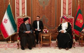 استقبال رسمی سلطان عمان از آیت‌الله رئیسی + تصاویر