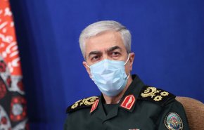 بازدید سرلشکر باقری از پایگاه سری پهپادی ارتش+ ویدیو