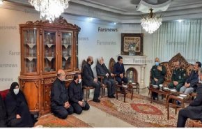 فرمانده کل سپاه با خانواده شهید صیادخدایی دیدار کرد
