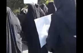 مسيرة نسوية في اذربيجان تطالب بمعاقبة المسيئين للمقدسات + فيديو