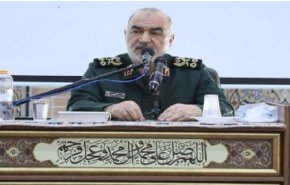 سرلشکر سلامی: مجاهدت بی انتها نیاز یک نظام و ساختار اطلاعاتی حرفه‌ای، مسلط و مقتدر است