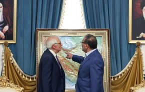 موقف طريف للقاء بوريل مع شمخاني