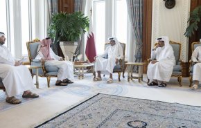 دیدار مشاور امنیت ملی امارات با امیر قطر