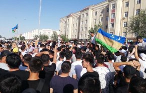 سلطات كاراكالباكستان الأوزبكية: المتظاهرون حاولوا الاستيلاء على السلطة