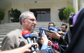 وزیر بهداشت: افراد بالای ۱۳ سال واکسن یادآوری را تزریق کنند