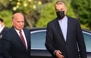 پیگیری امور زوار ایرانی و عراقی در تماس تلفنی فؤاد حسین و امیرعبداللهیان