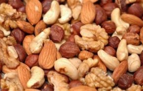 دراسة تكشف تأثير المكسرات على الكلى