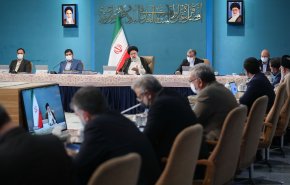 کسانی که نقض پیمان کردند، از گذشته عبرت بگیرند و به تکرار تجارب شکست‌خورده نیاندیشند/ هیچ کس حق ندارد با زبان زور با ملت ایران سخن بگوید