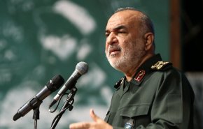 سرلشکر سلامی: نیروی زمینی سپاه در موقعیت یک تحول اساسی قرار گرفته است