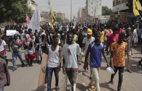 شاهد.. الشعب السوداني مصر على اللاءات الثلاث