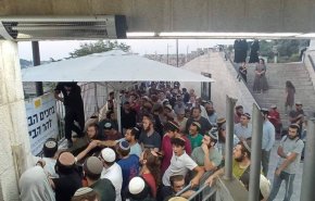 هجوم صدها شهرک نشین به مسجدالاقصی