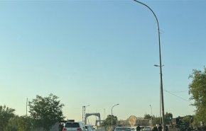 نیروهای امنیتی عراق ورودی پل معلق بغداد را بستند