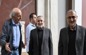 دیدار جنبلاط با معاون سیاسی سید حسن نصرالله
