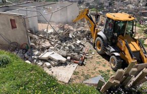 الاحتلال يهدم منشآت سكنية وحظائر ماشية بالأغوار