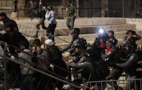 زخمی شدن ده‌ها فلسطینی در درگیری با نظامیان صهیونیست

