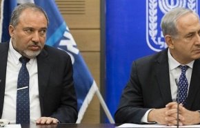 افزایش اختلافات میان سران رژیم صهیونیستی/لیبرمن نتانیاهو را «تفاله» خواند