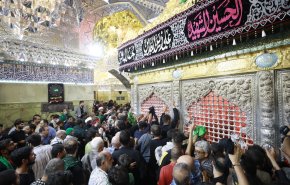 بالصور .. مرقد الإمامين العسكريين (ع) يعج بالزوار