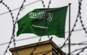 بسبب تغريدات.. أمريكية تواجه خطر التوقيف في السعودية