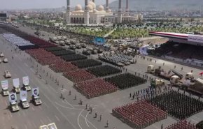انفوغرافيك..صنعاء تكشف عن صواريخ واسلحة جديدة في عرض فريد من نوعه بالمنطقة