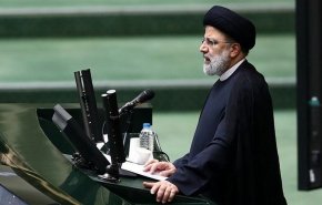 رئيسي: الشعب الایراني أحبط مؤامرة الأعداء من خلال الدفاع عن القيم
