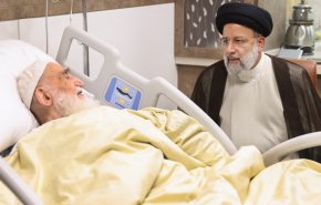 رئیسی از آیت‌الله‌العظمی نوری‌همدانی عیادت کرد
