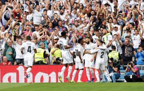 ريال مدريد يعزز صدارته للدوري الإسباني بثلاثية الكلاسيكو
