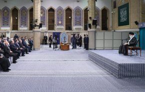 دیدار جمعی از نخبگان جوان و استعدادهای برتر علمی با رهبر معظم انقلاب